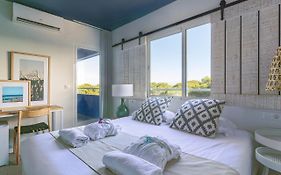 You & Co. Saler Beach Boutique